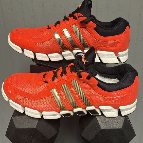 Mens Adidas sneakers - Picture 2 of 4